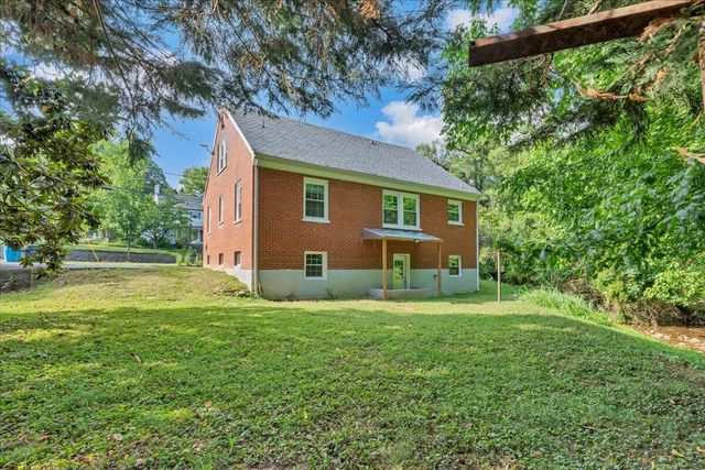1556 Brandon AVE, Roanoke, VA 24015
