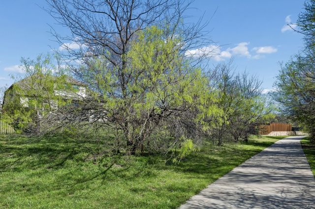 604 Shoreline Ridge Drive, Little Elm, TX 75068