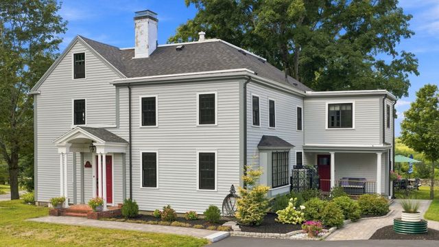 15 Coleman Rd, Newbury, MA 01922