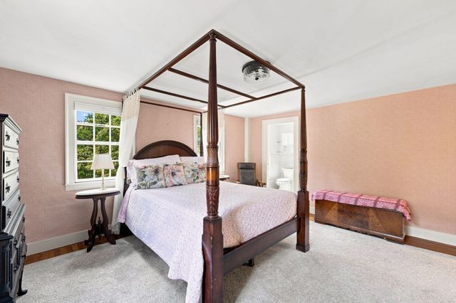15 Coleman Rd, Newbury, MA 01922