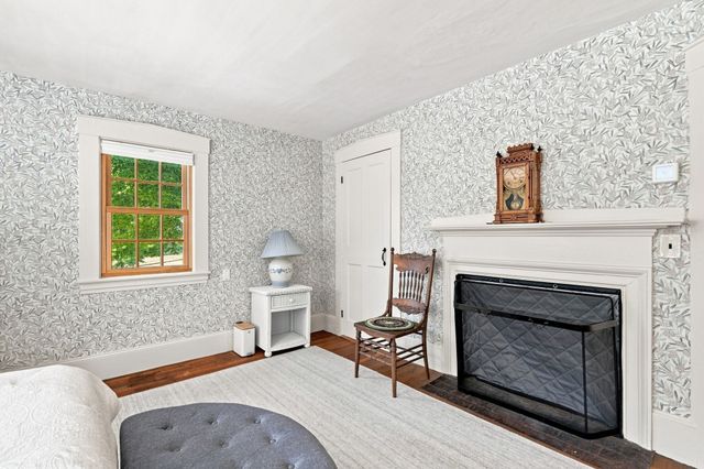 15 Coleman Rd, Newbury, MA 01922