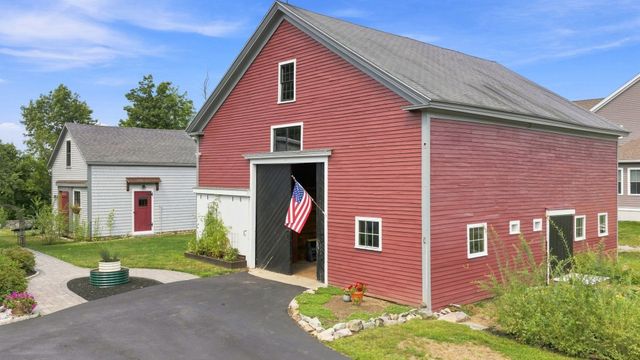 15 Coleman Rd, Newbury, MA 01922