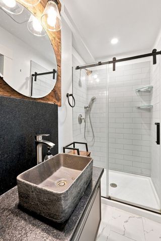 15 Coleman Rd, Newbury, MA 01922