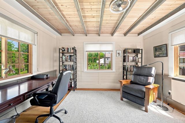 15 Coleman Rd, Newbury, MA 01922