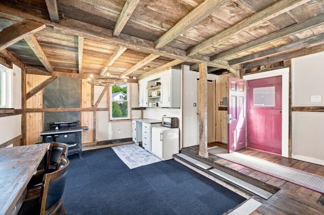 15 Coleman Rd, Newbury, MA 01922