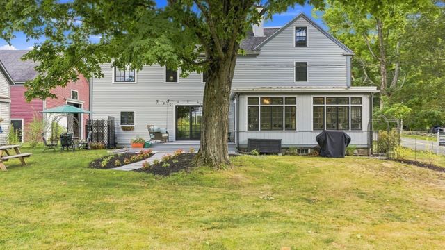 15 Coleman Rd, Newbury, MA 01922