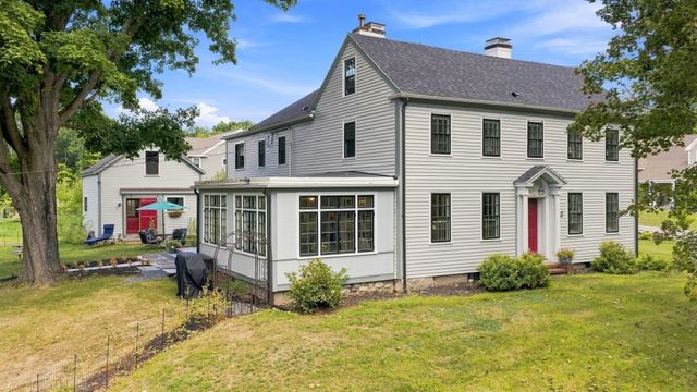 15 Coleman Rd, Newbury, MA 01922