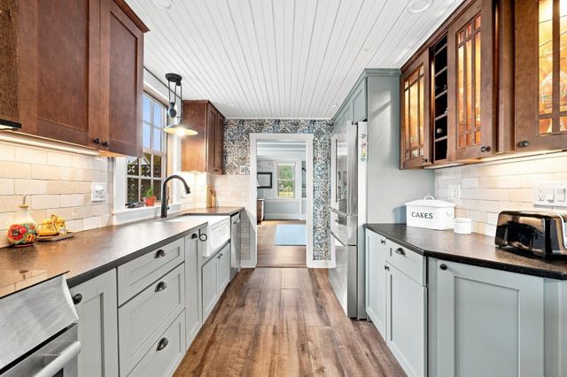 15 Coleman Rd, Newbury, MA 01922