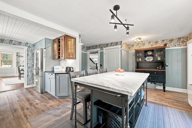 15 Coleman Rd, Newbury, MA 01922