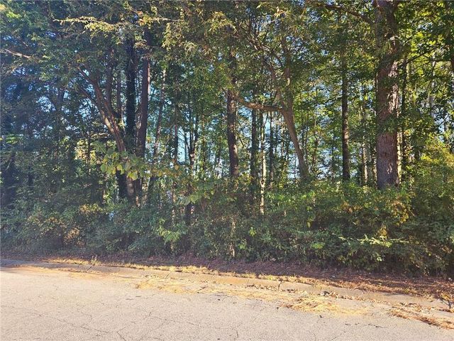 3205 Alcazar SW Drive, Lilburn, GA 30047