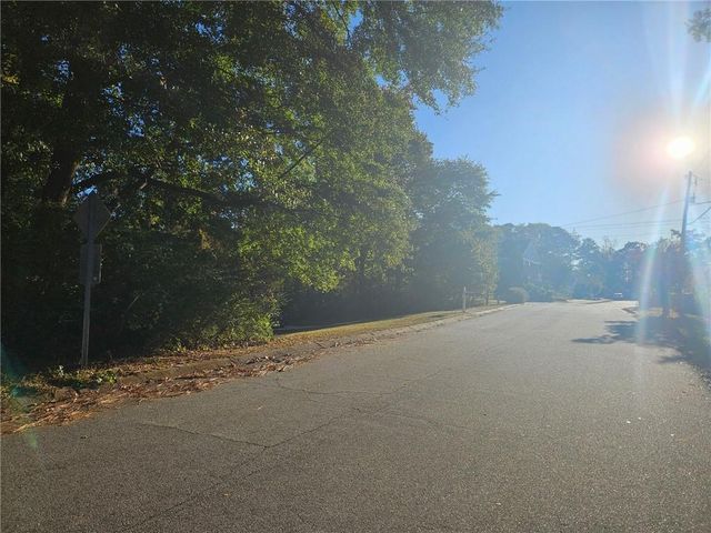 3205 Alcazar SW Drive, Lilburn, GA 30047