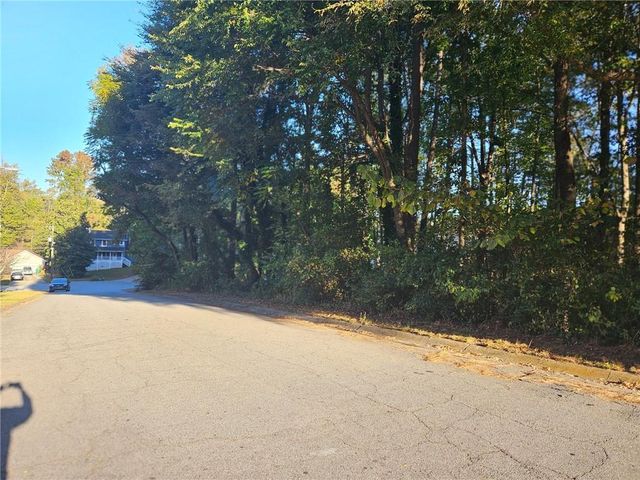 3205 Alcazar SW Drive, Lilburn, GA 30047