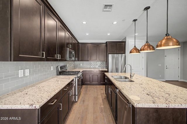 2354 S BANNING Street, Gilbert, AZ 85295