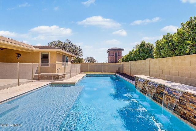 2354 S BANNING Street, Gilbert, AZ 85295