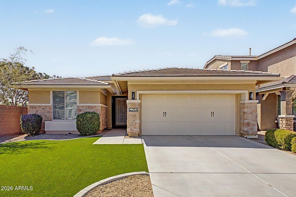 2354 S BANNING Street, Gilbert, AZ 85295 — photo 2