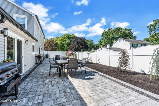 2 Girard Street, Marlboro, NJ 07746