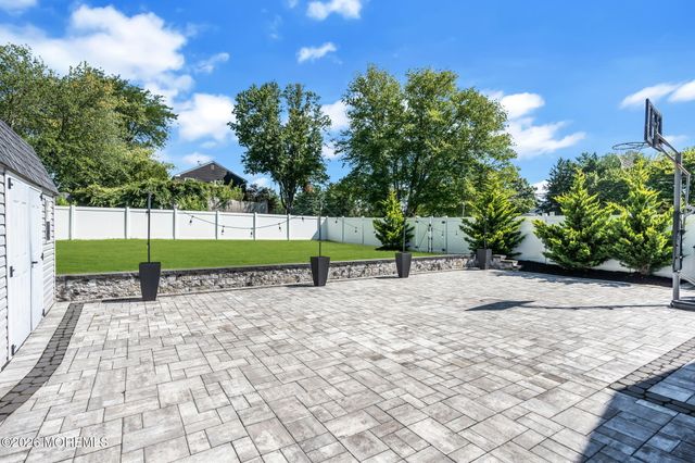 2 Girard Street, Marlboro, NJ 07746