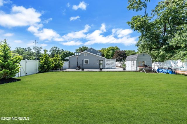 2 Girard Street, Marlboro, NJ 07746