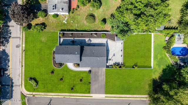 2 Girard Street, Marlboro, NJ 07746