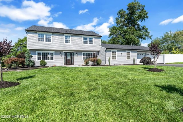 2 Girard Street, Marlboro, NJ 07746