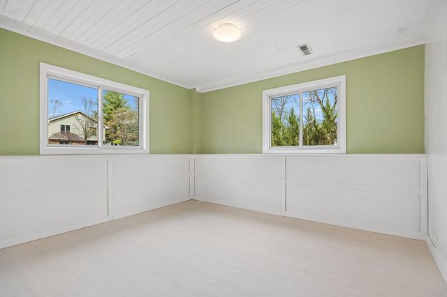 3930 Glendale Drive, Chanhassen, MN 55331