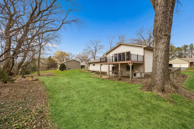 3930 Glendale Drive, Chanhassen, MN 55331