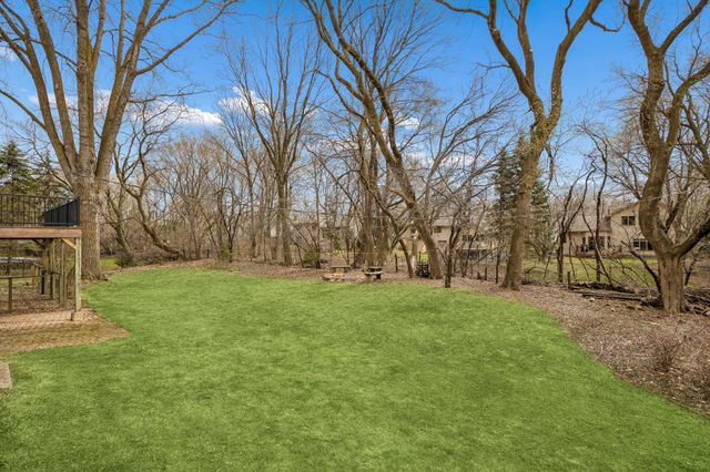 3930 Glendale Drive, Chanhassen, MN 55331