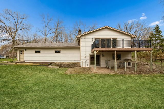 3930 Glendale Drive, Chanhassen, MN 55331