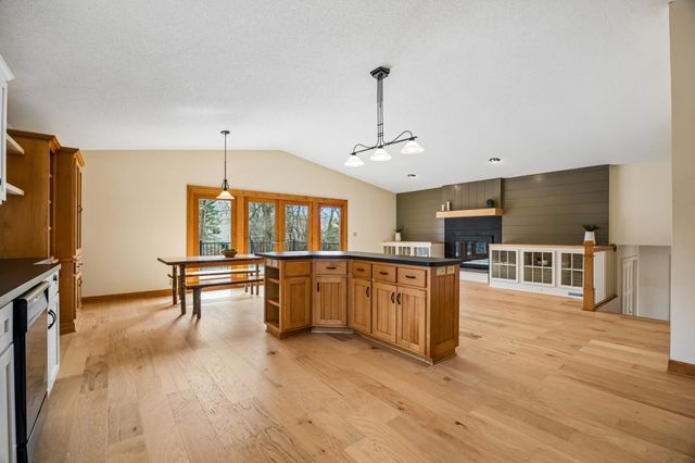 3930 Glendale Drive, Chanhassen, MN 55331