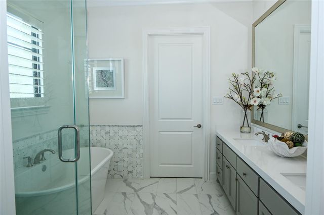 2431 Prairie Hollow Lane, Houston, TX 77077