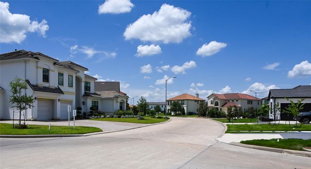 2431 Prairie Hollow Lane, Houston, TX 77077
