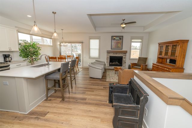 853 S Brookings Court, West Des Moines, IA 50266