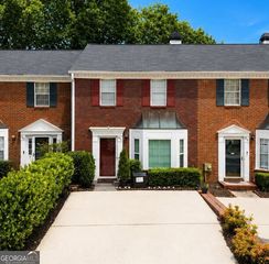 655 Anderson Walk, Marietta, GA 30062