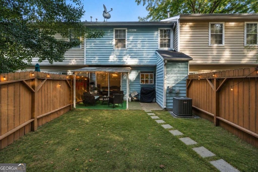 655 Anderson Walk, Marietta, GA 30062