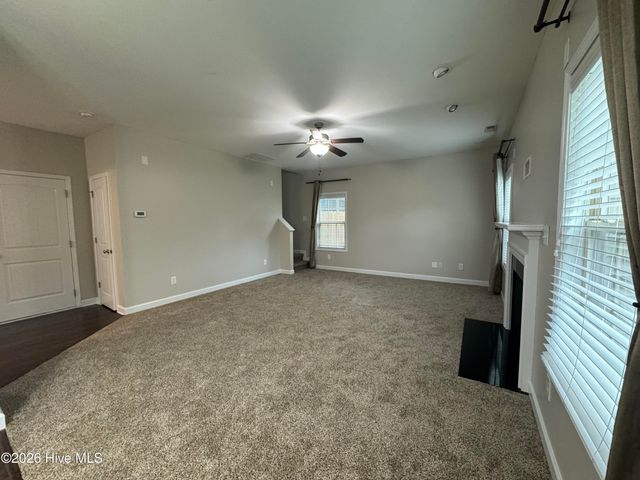 203 Ashton Court, Sneads Ferry, NC 28460