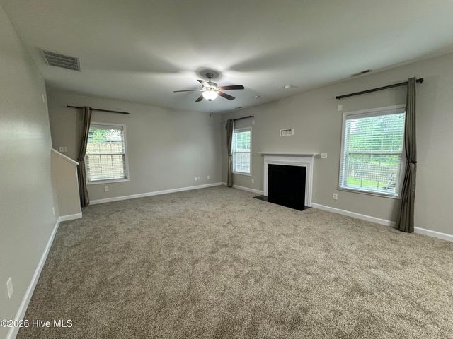 203 Ashton Court, Sneads Ferry, NC 28460