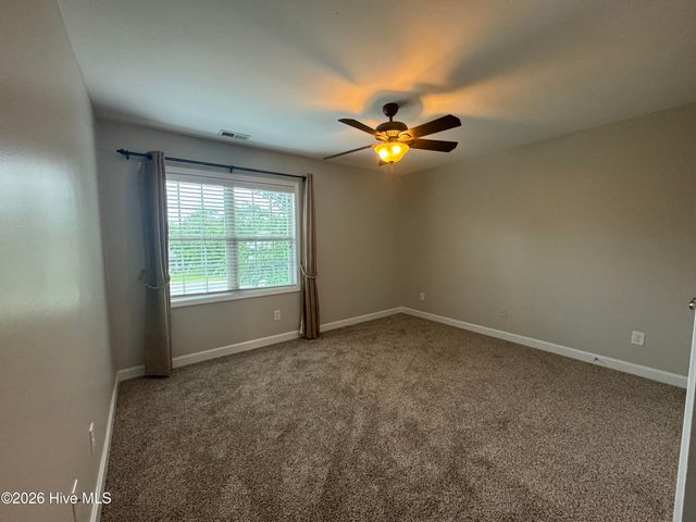 203 Ashton Court, Sneads Ferry, NC 28460