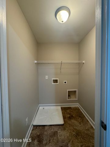 203 Ashton Court, Sneads Ferry, NC 28460