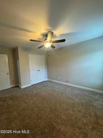 203 Ashton Court, Sneads Ferry, NC 28460