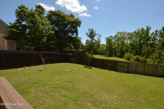 203 Ashton Court, Sneads Ferry, NC 28460