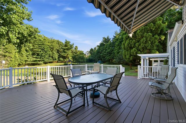 54 Snake Hill Road, Cold Spring Harbor, NY 11724