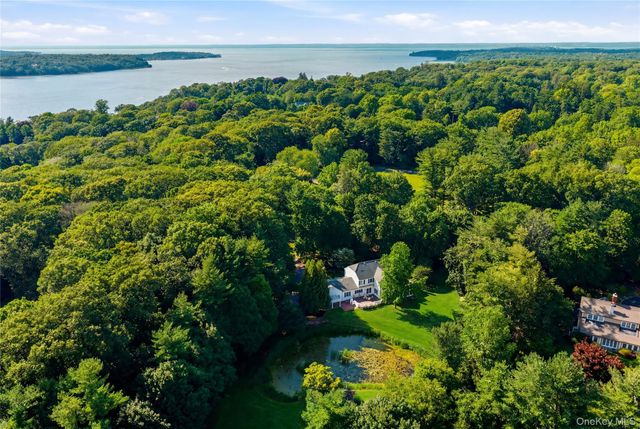 54 Snake Hill Road, Cold Spring Harbor, NY 11724