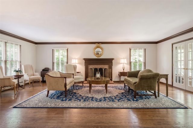 54 Snake Hill Road, Cold Spring Harbor, NY 11724