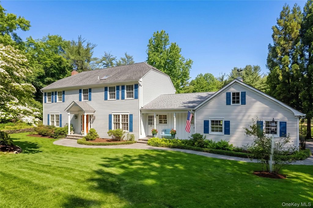 54 Snake Hill Road, Cold Spring Harbor, NY 11724