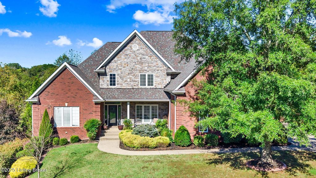 8809 Duck Crossing Ln, Louisville, KY 40291
