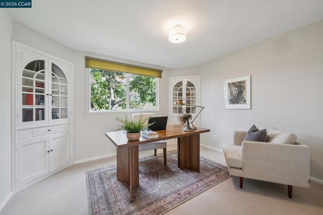 5700 Chelton, Oakland, CA 94611