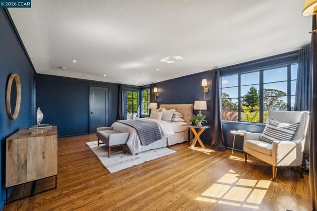 5700 Chelton, Oakland, CA 94611