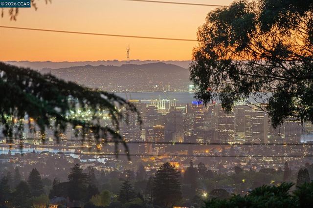 5700 Chelton, Oakland, CA 94611