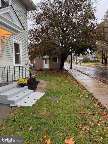 326 N 5TH ST, Perkasie, PA 18944