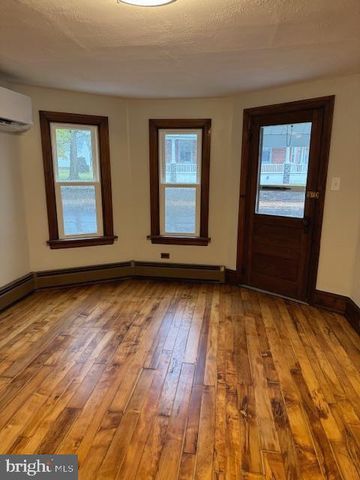 326 N 5TH ST, Perkasie, PA 18944